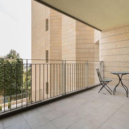 Haneviim Apartment In The Heart Of Jeruzalem Buitenkant foto