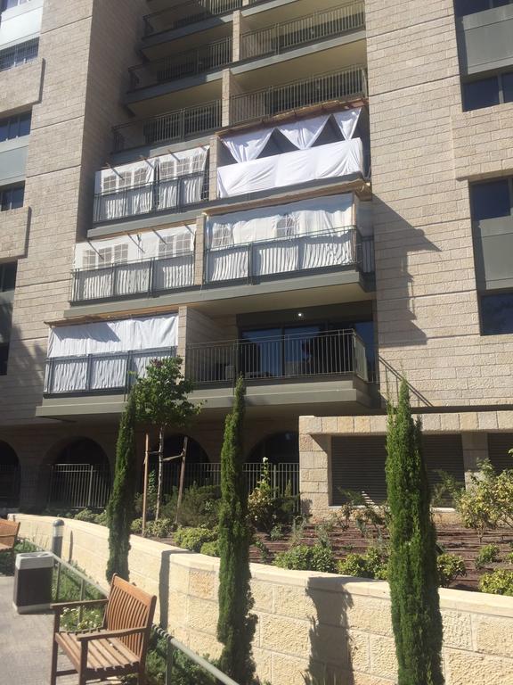 Haneviim Apartment In The Heart Of Jeruzalem Buitenkant foto